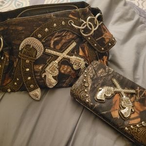 Bling and camo purse set